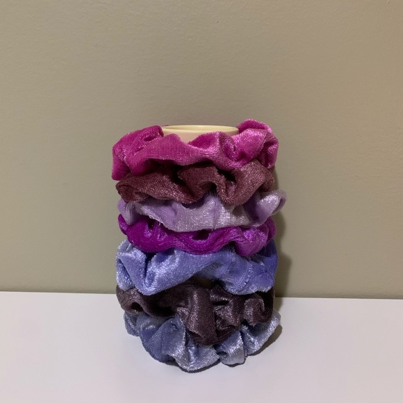 Scrunchies - Picture 2 of 10